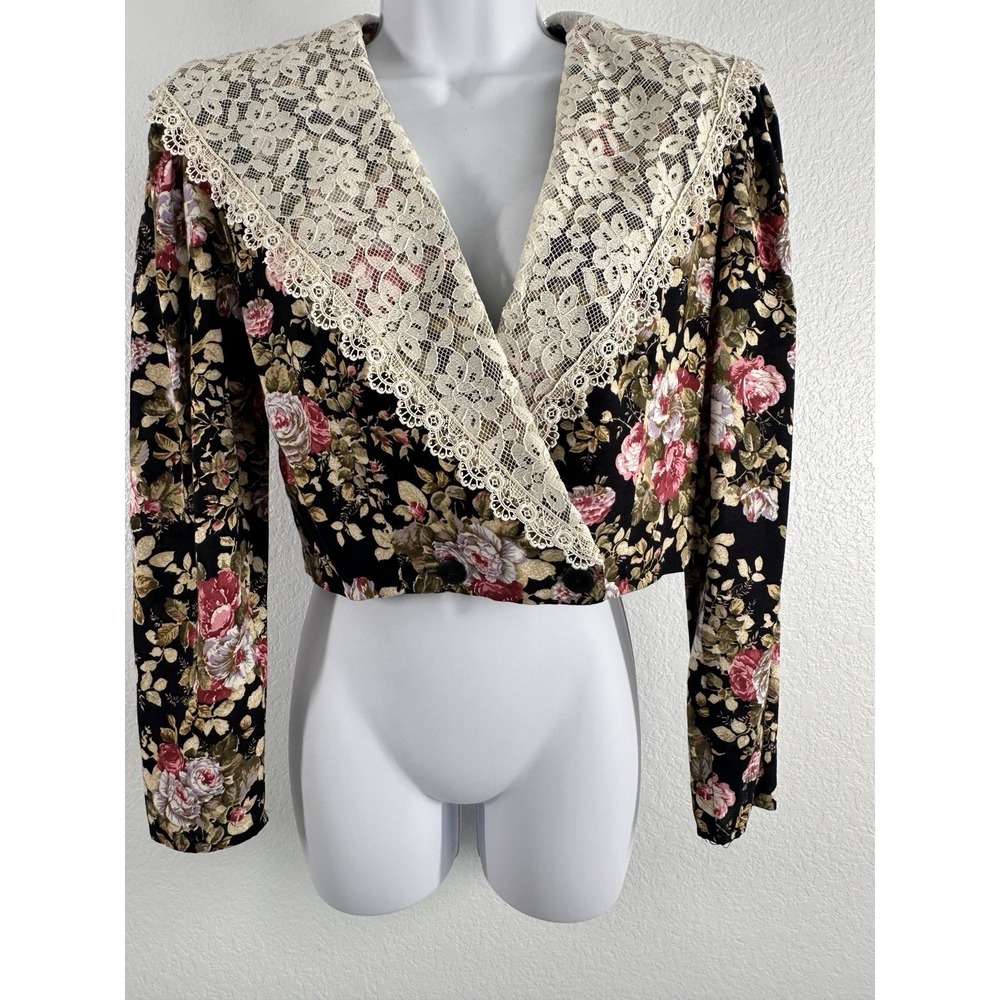 STASH VTG 80s Floral Feminine Cottagecore Classic Surplice Blouse Lace Collar